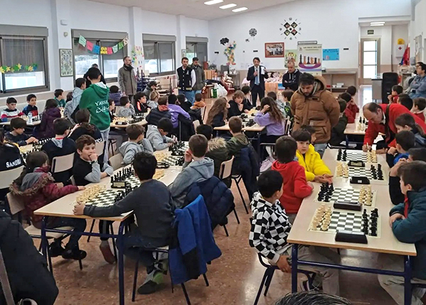阿尔科伊新举办的儿童国际象棋锦标赛